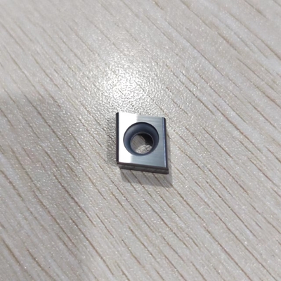 kopen K40 hardmetalen freesinzetstukken 335.18-1005T-M10 voor het frezen van 2800 TRS-constructiestaal online manufacture